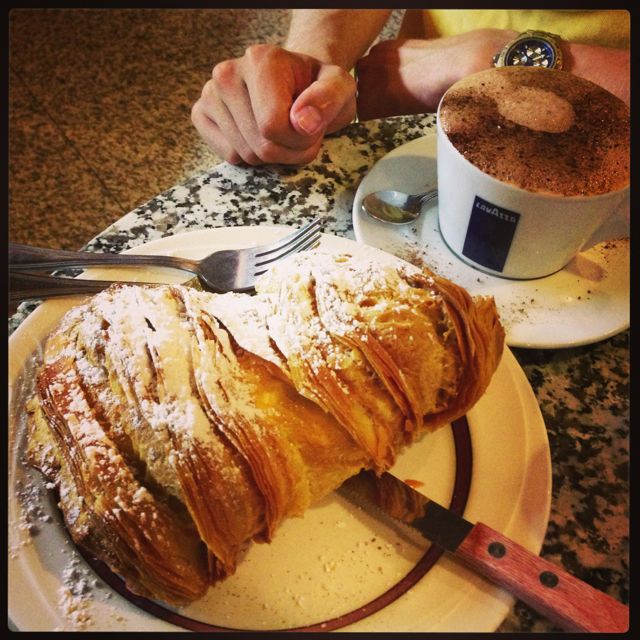 lobster claw & mocha, Caffe Vittoria
