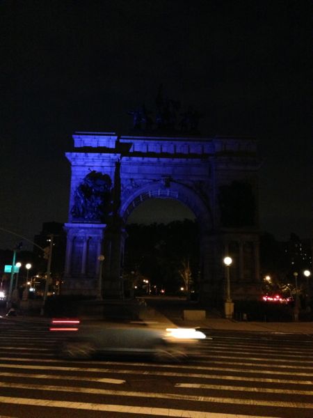 Grand Army Plaza, arch at night